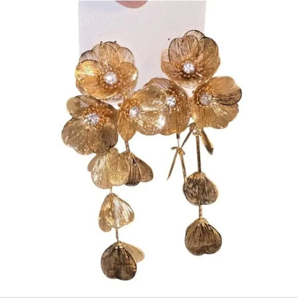 Natasha Gold Floral Drop Earrings Crystal Mesh Flower‎ Statement Chandelier 4.5